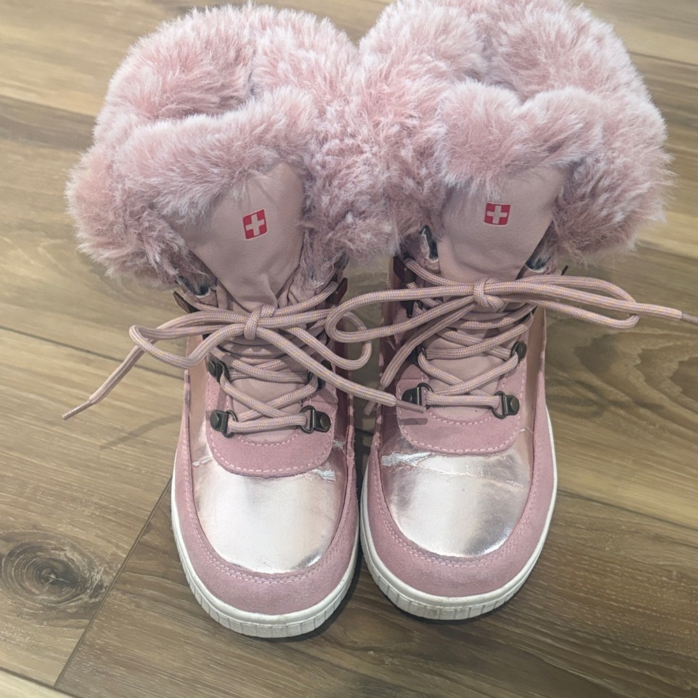 SWISS TECH Pink Fur-Lined Winter Boots